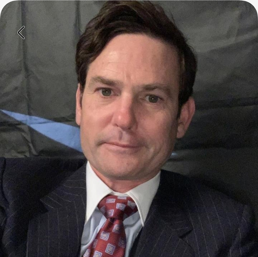 Photo of Henry Thomas